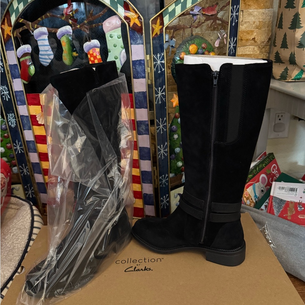 Brand new Clark’s collection high boot 👢 size 9 women